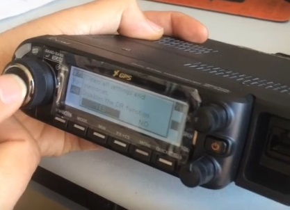 ID-4100對(duì)講機(jī)車(chē)載